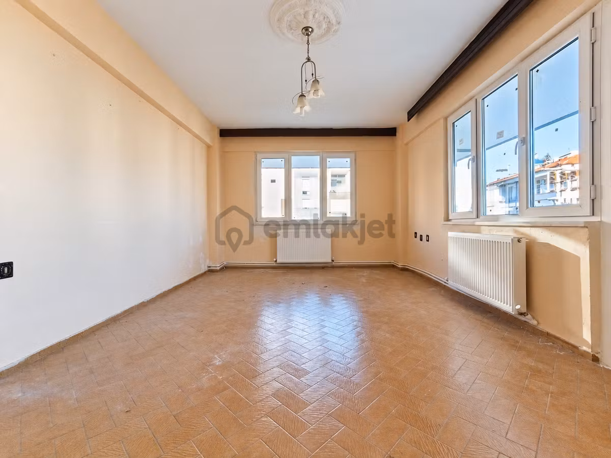 Akçay Sarıkızda Denize 250 Metre Doğalgazlı Ayrı Mutfaklı 2+1