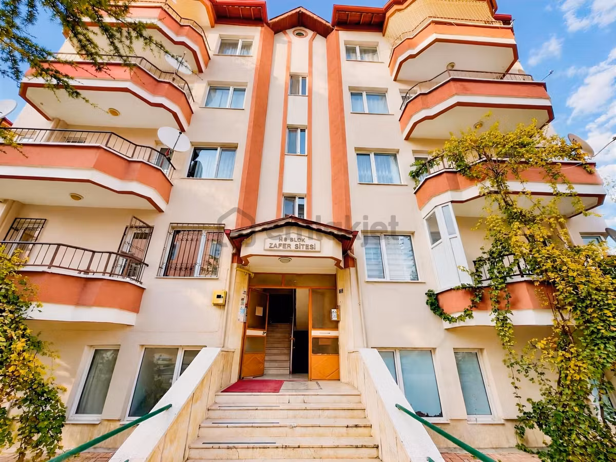 Zafer Sitesinde 3+1 Fırsat Daire - 4