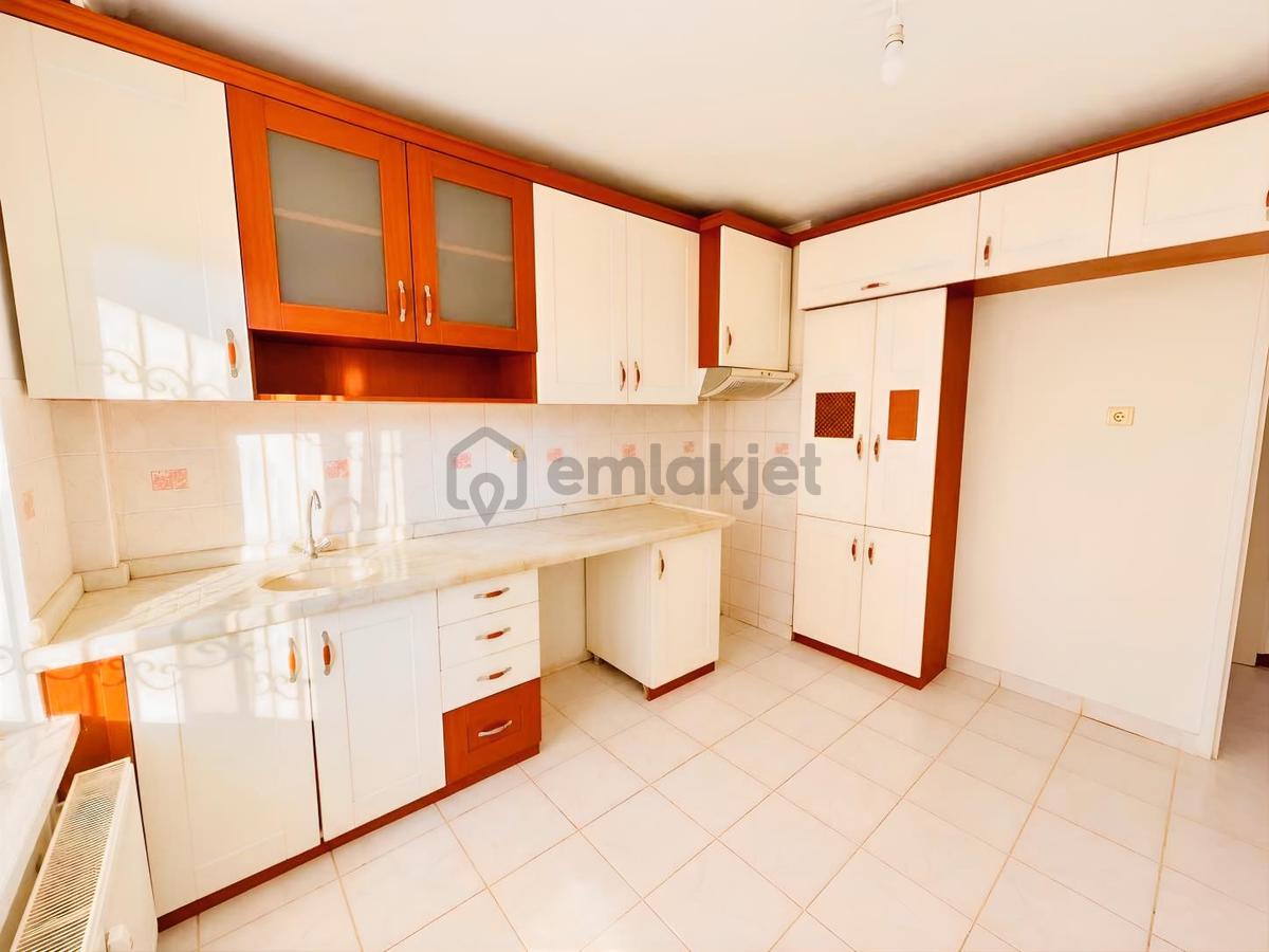 Zafer Sitesinde 3+1 Fırsat Daire - 8