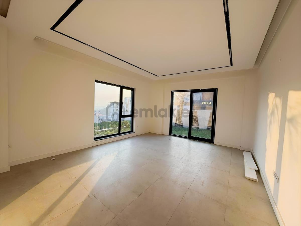 Serdivan 4+1 Satılık Villa Muhteşem Konum - 11