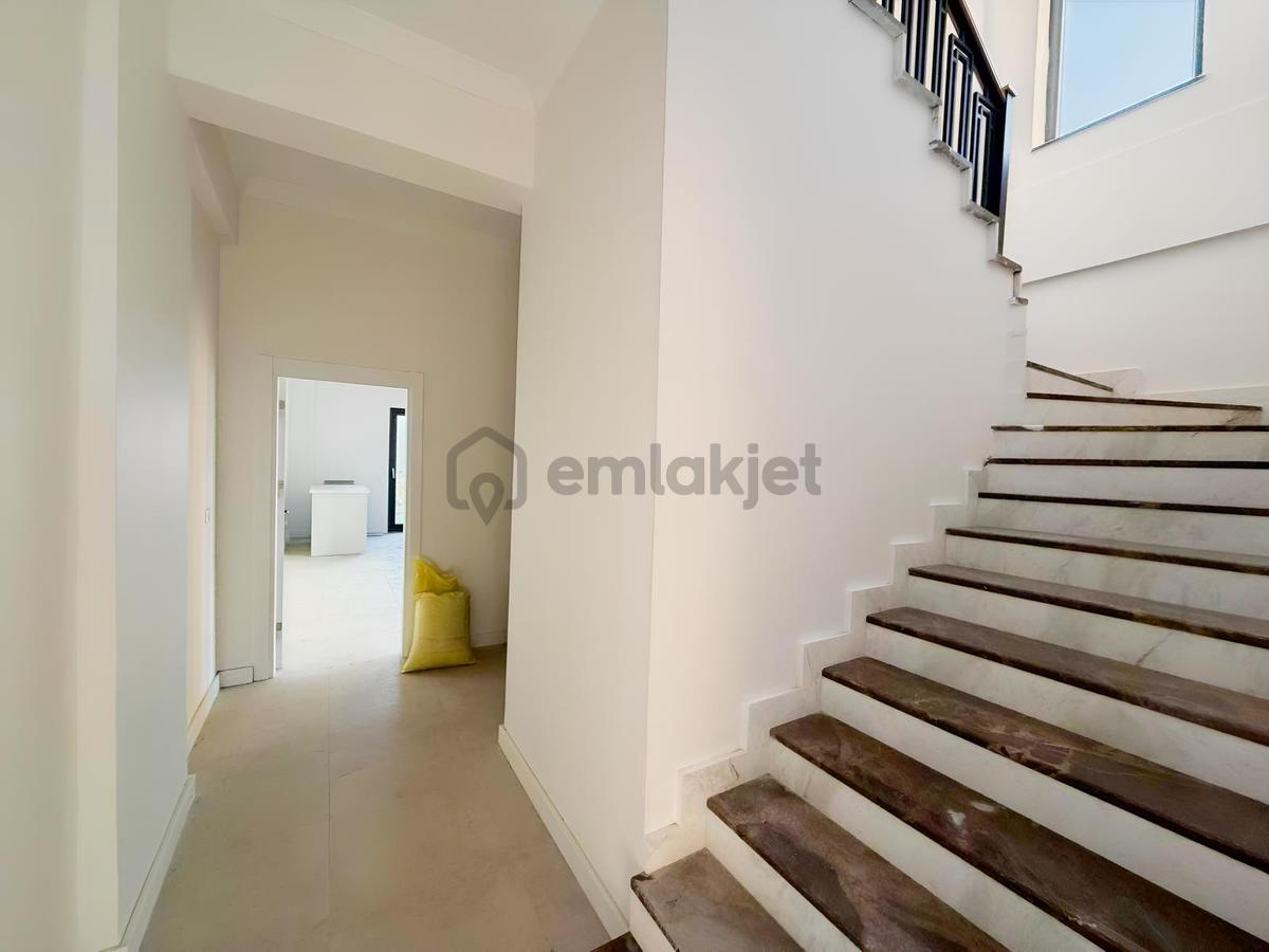 Serdivan 4+1 Satılık Villa Muhteşem Konum - 17