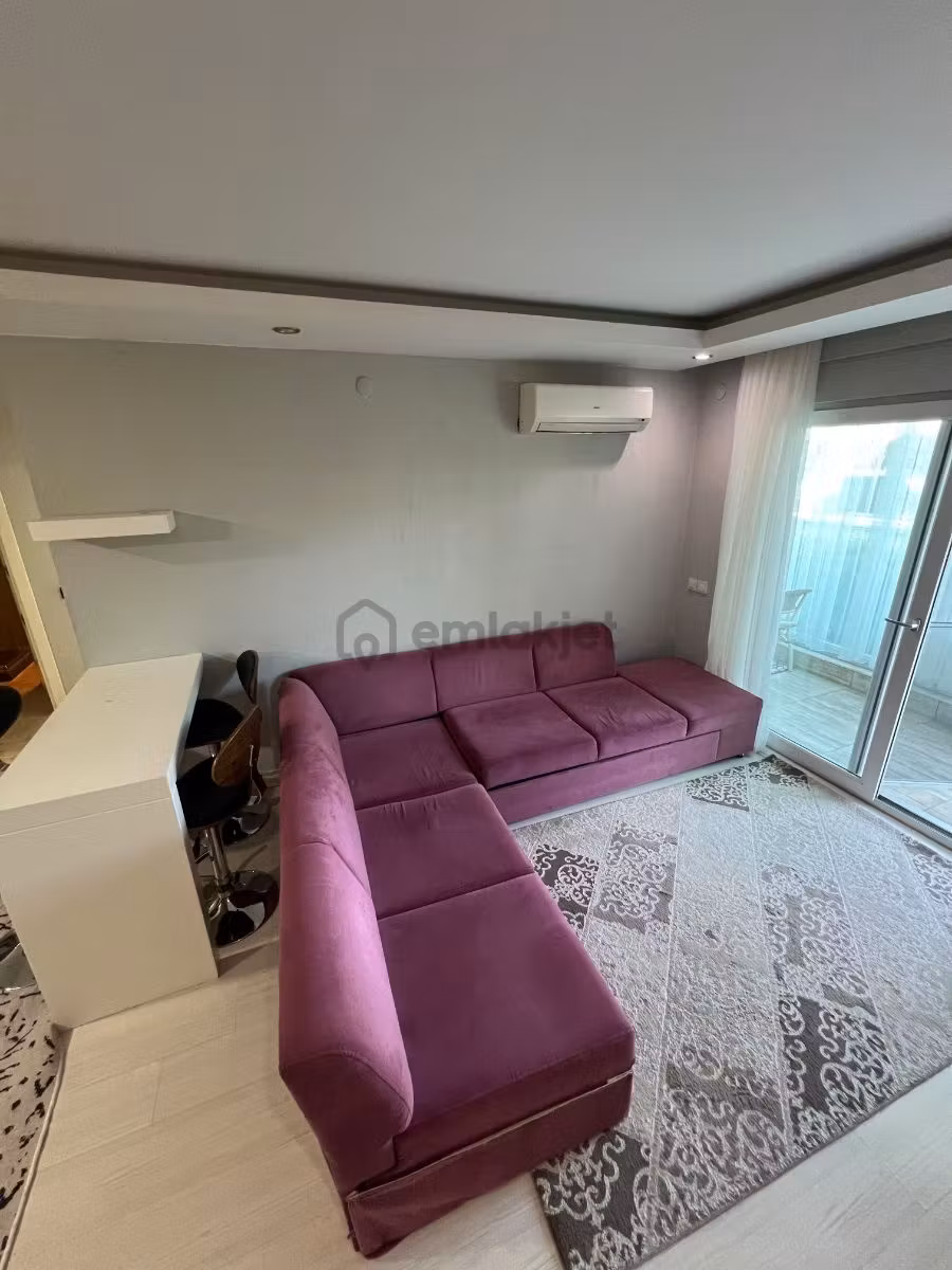 Çapa Residance'de Eşyalı 1+1 - 13