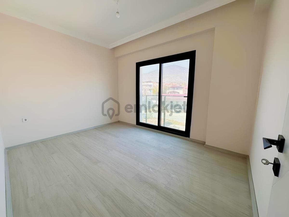 Milas Maçka Park'ta Havuzlu Sitede Satılık 2+1 Daire - 13