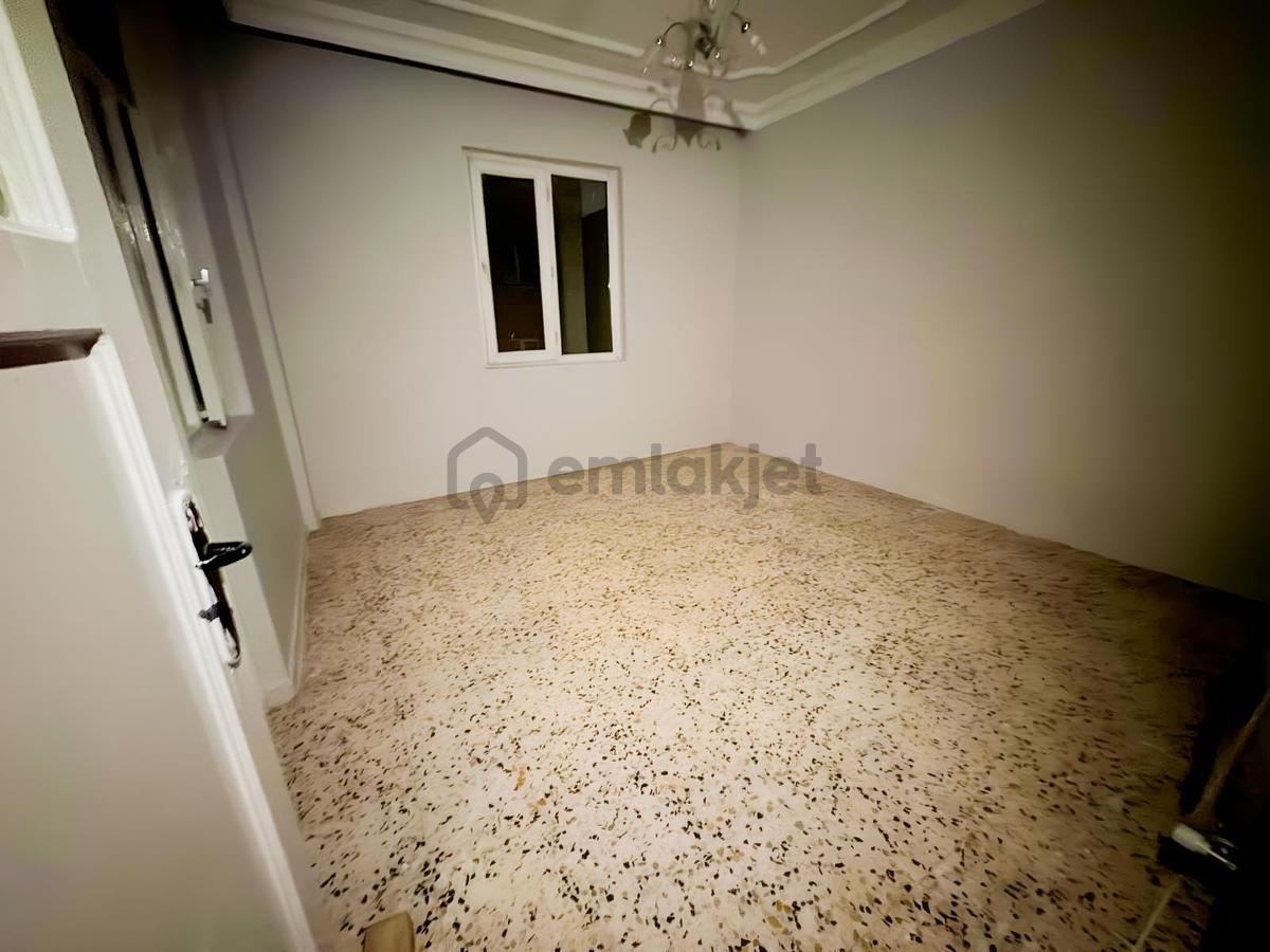Geylani Emlak'tan Acil 3+1 165 M2 Son Kat - 30