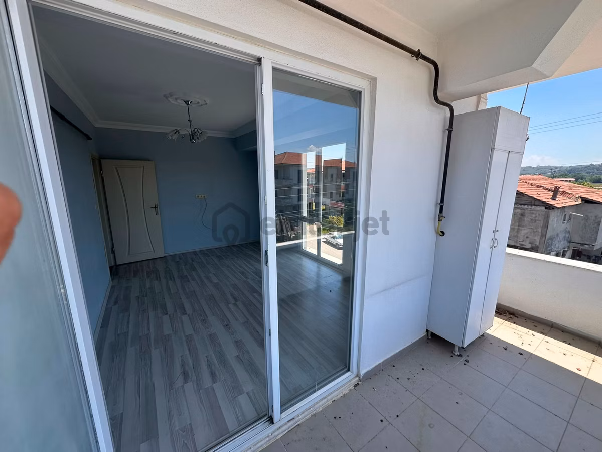 Sakarya Karasu'da Satılık 2+1 Çift Balkonlu Ferah Daire - 24