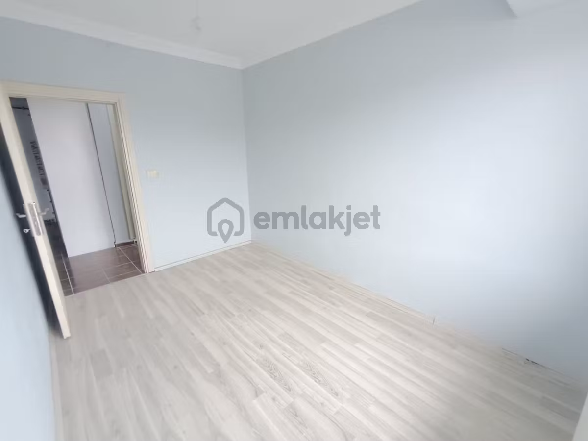 Sakarya Karasu'da Satılık 2+1 Çift Balkonlu Ferah Daire - 4