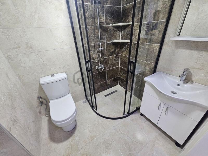 Üsküdar Merkez'de 2+1 Lüks Daire -balkonlu,çift Cepheli,1.kat - 26