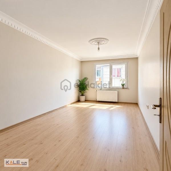 Bahçeşehir Tem Otoyolu Dibinde İskanlı Çift Balkonlu 2+1 Daire - 20