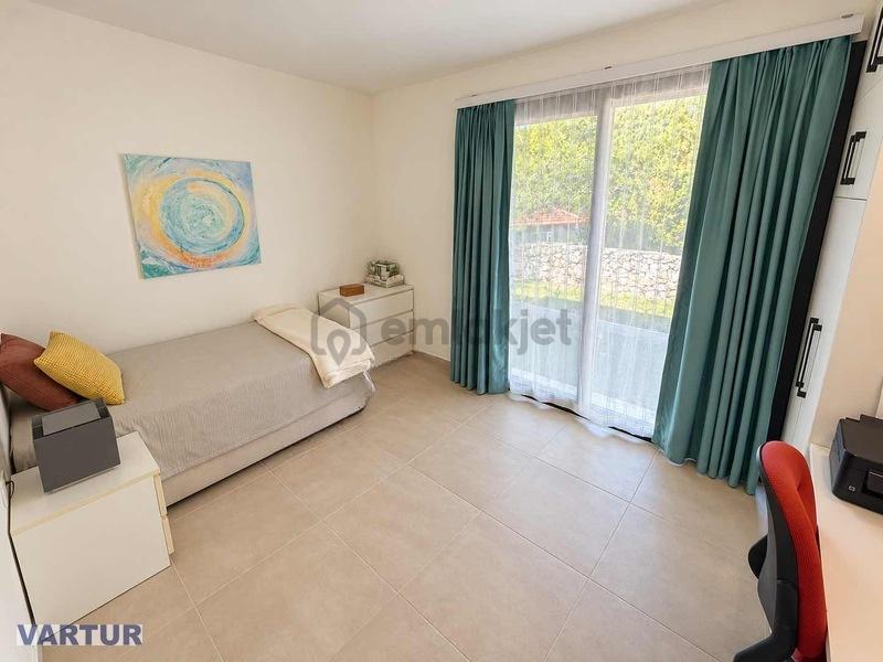 Fethiye Nif Mahallesinde Modern Mimariye Sahip Tek Katlı Ev - 17