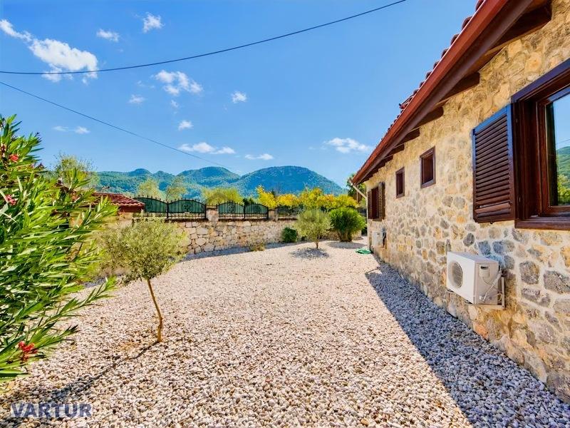Fethiye Üzümlü 'de Satılık Taş Villa - 26