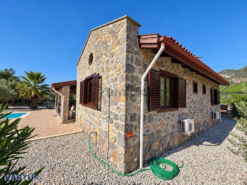 Fethiye Üzümlü 'de Satılık Taş Villa - 25