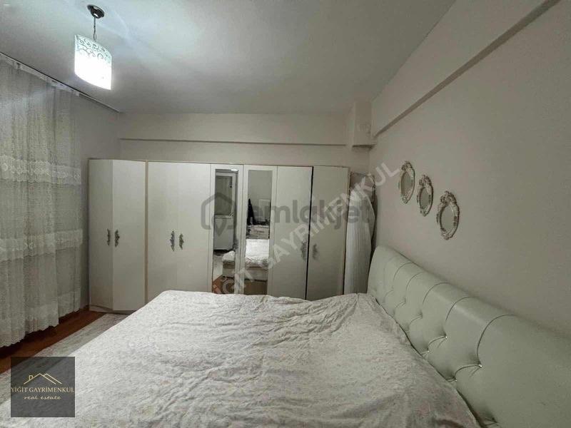 Hürriyet Mahallesinde Yüksek Giriş Balkonlu Satılık Daire - 9