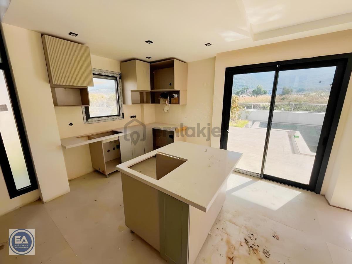 Güzelçamlıda Denize 250 Metre Mesafede Müstakil 3+1 Villa! - 26