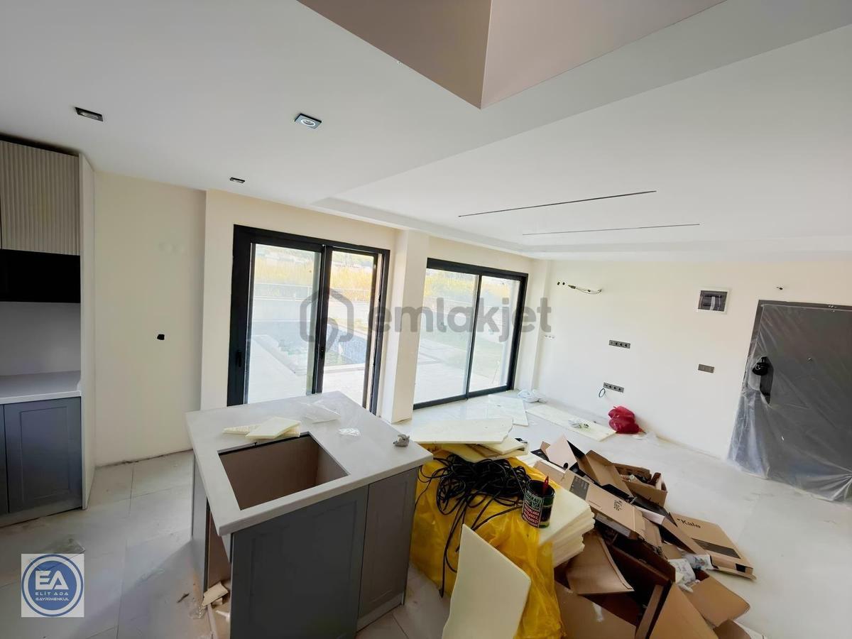 Güzelçamlıda Denize 250 Metre Mesafede Müstakil 3+1 Villa! - 14