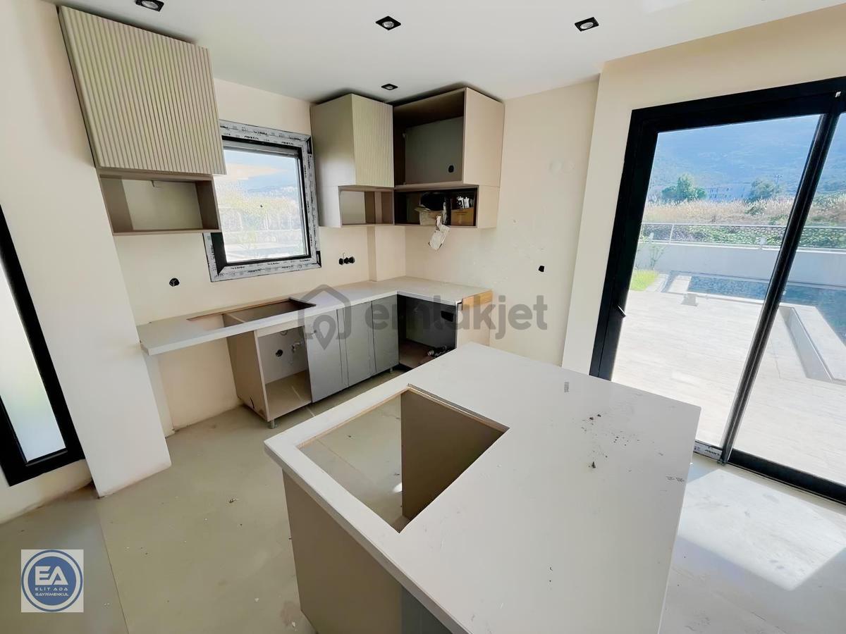 Güzelçamlıda Denize 250 Metre Mesafede Müstakil 3+1 Villa! - 31
