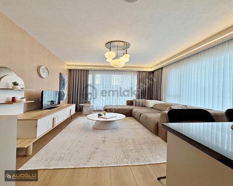 Metrobüse Yürüme Mesafesinde Site İçi 1+1 Daire - 20