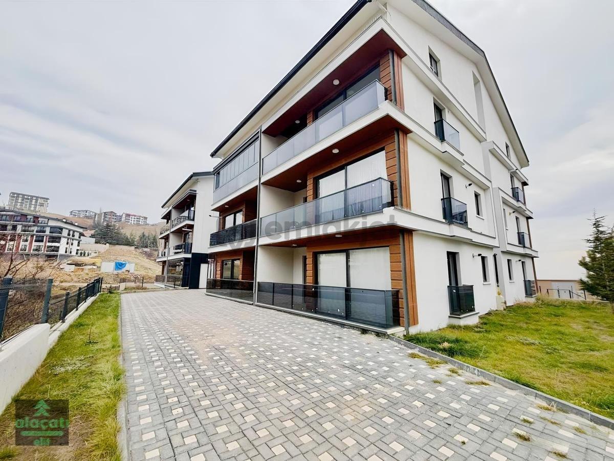 İncek Kızılcaşar'da Satılık 1+1 / 60m2 / Cam Balkonlu - 26