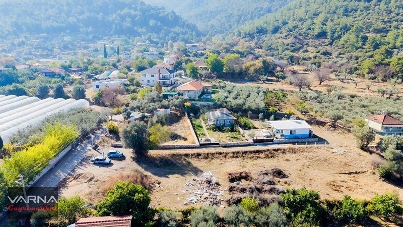 Menderes Çamönü Satılık 1281 M2 Resmi Tapu Tarla