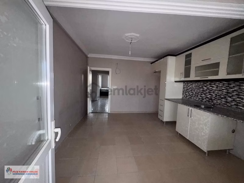 Fevzi Çakmak'ta Satılık 2+1 Daire, 100m², Hisseli Tapu - 9