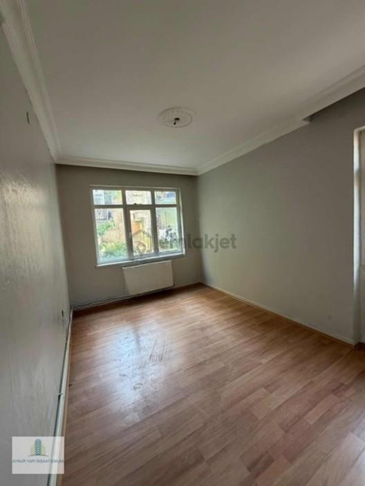 Aynur Emlak'dan 3+1 Kiralık Daire Baglarbaşı Caddesin'de - 13