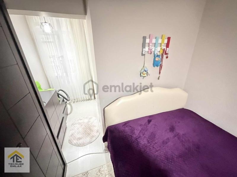 Atış Caddesi Üzerinde Orta Katta 3+1 Manzaralı Full Yapılı - 8