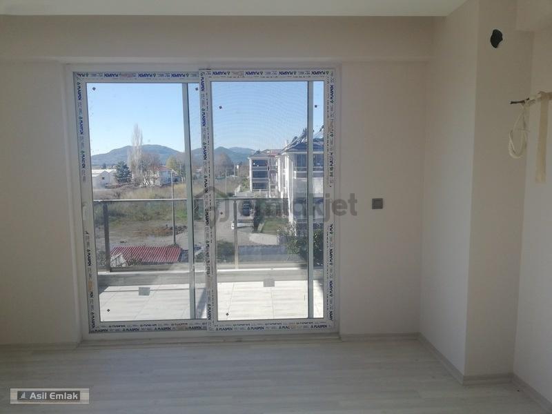 Dalaman Ege'de Satılık 1+1 Daire: Klima, Balkon, Havalimanına Ya - 17