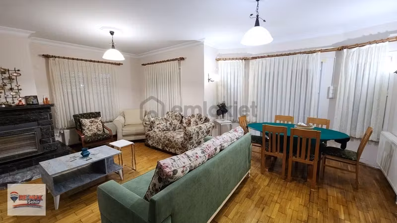 Remax Şehir'den Koruköyde Kiralık Müstakil Ev - 23