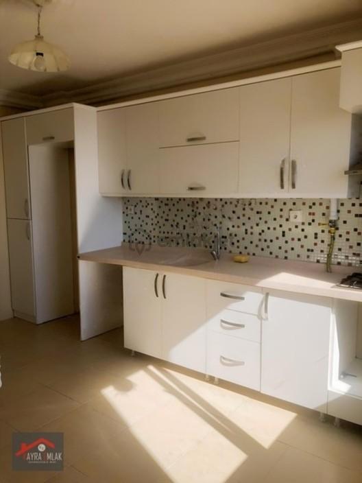 Yaşam Evlerinde Manzaralı Geniş Kiralık 3+1 Daire - 6