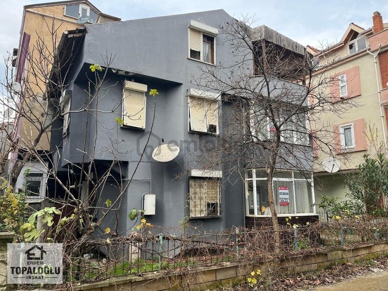 Karasu Sahilde Denize 20m Mesafede Tamamen Müstakil Villa