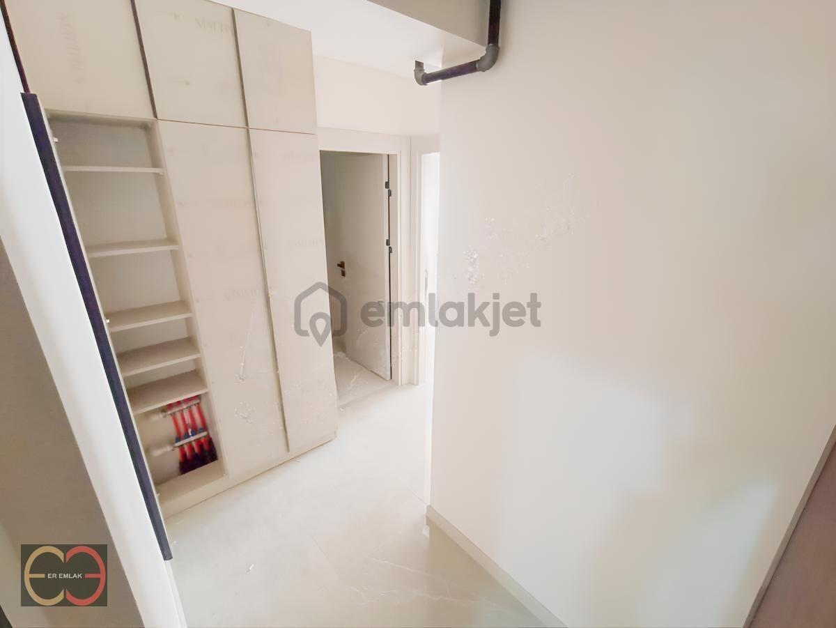 Anıttepe 'de Metroya Anıtkabir'e Yakın Katta Kiralık 1+1 Daire - 5
