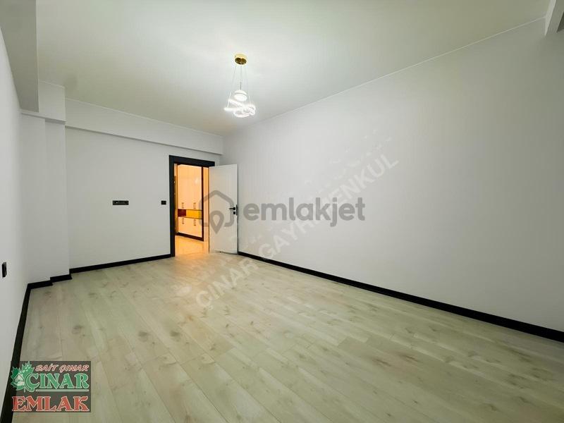 **çınardan** Site İçersinde Teras Balkonlu Sıfır 4.5+1 Arakat - 27