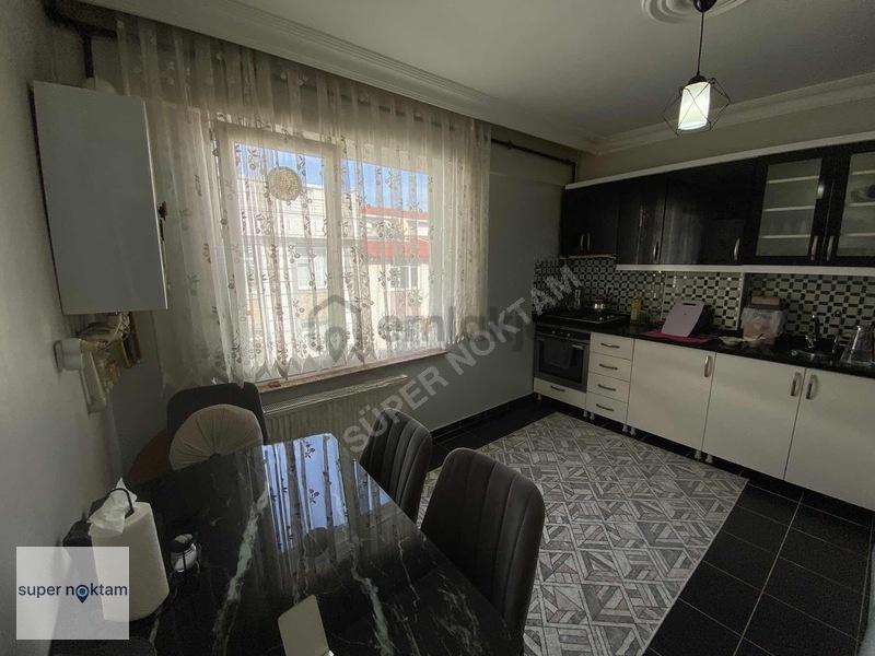 Süper Noktam'dan Halkalı'da Satılık 200mt 3+2 Dubleks Daire - 13