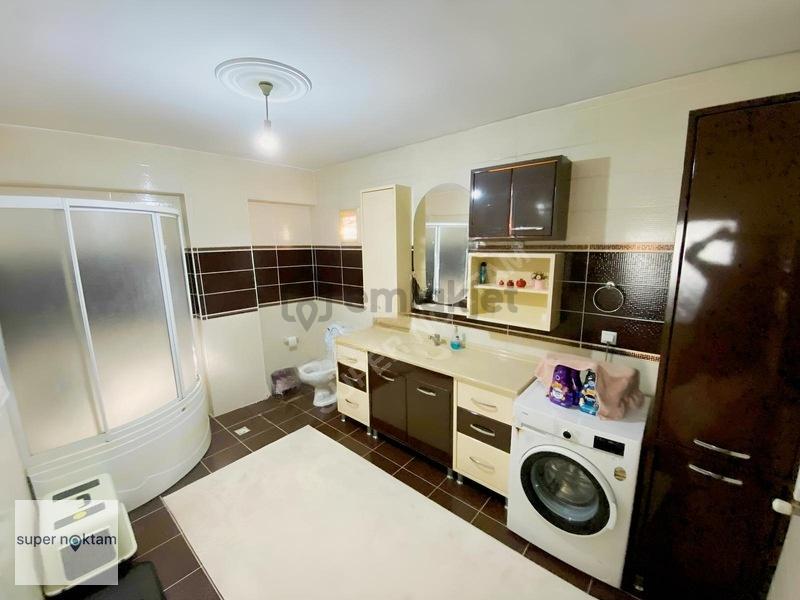 Süper Noktam'dan Halkalı'da Satılık 200mt 3+2 Dubleks Daire - 29