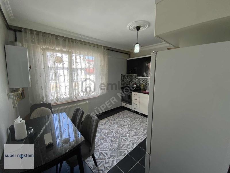 Süper Noktam'dan Halkalı'da Satılık 200mt 3+2 Dubleks Daire - 15