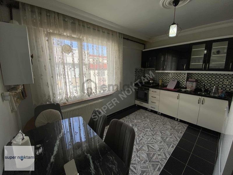 Süper Noktam'dan Halkalı'da Satılık 200mt 3+2 Dubleks Daire - 12