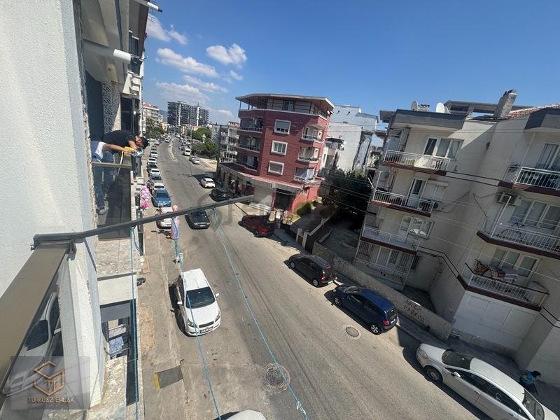 İsmet İnönü Gaffar Okan Cd. Satılık 2+1 Arakat Daire - 35