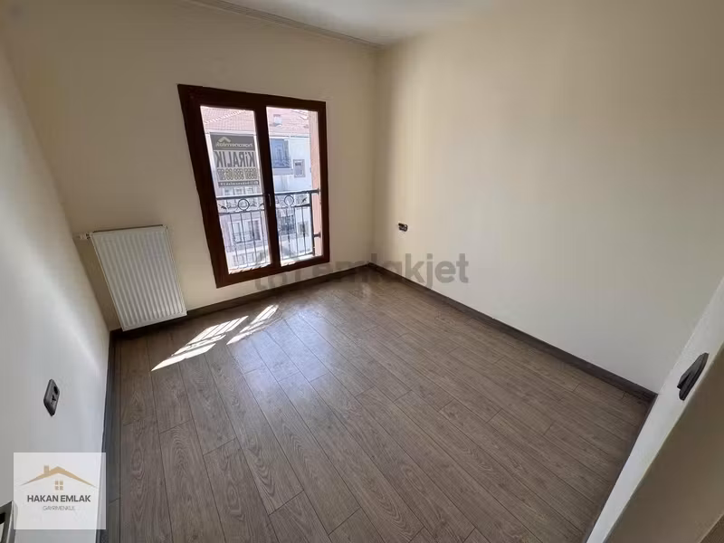 Hakan Emlaktan Akkent Toki Celilkırında 2+1 Satılık Daire - 8