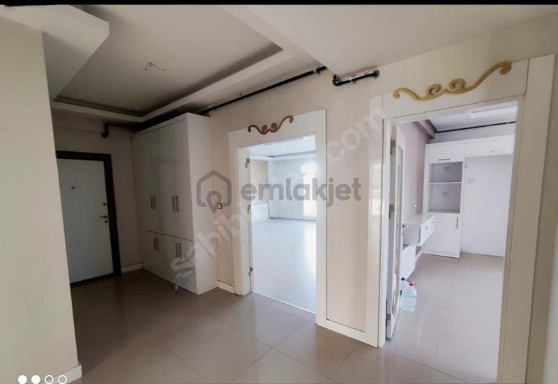 Karen'den Ceylan Avm Taşkıran 2 Sitesi 1.kat 4+1 Kira 38 Bin Tl - 35
