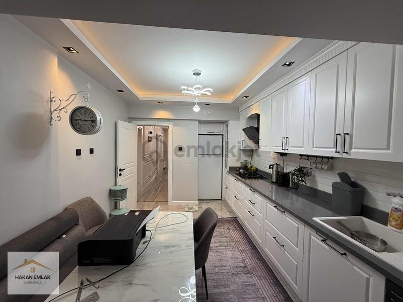 Hakan Emlak'tan Varinli Cd Üzerinde 3+1 | 140 M² Satılık Daire - 3