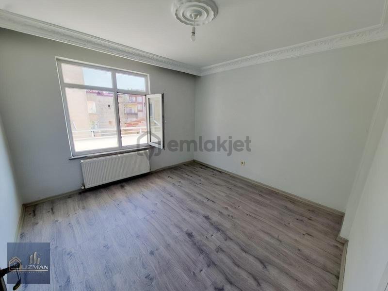 Uzman Emlak'tan Merkezde Kiralık 3+1 Daire - 14