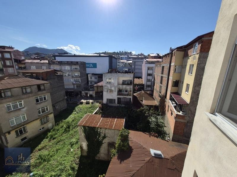 Uzman Emlak'tan Merkezde Kiralık 3+1 Daire - 22