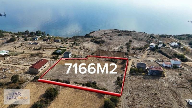 Gökçetepede Denize 200 Metre Mesafede 7.166 M2 - 2