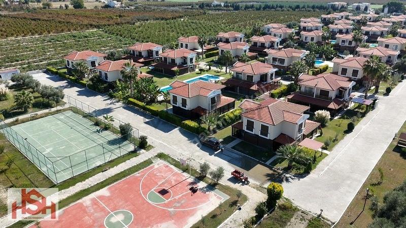 Kuşadasının Kışın Bile Bakımlı Olan Sitesin'de. - 14