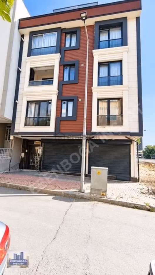 Mahmutbeyde Satılık 2+1 | İskânlı | Asansörlü | Geniş Balkonlu