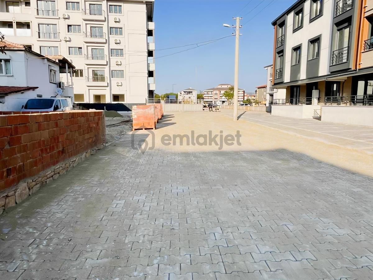 Gömeç Çam Sokakta Kiralık 3+1 Sıfır Daire - 4