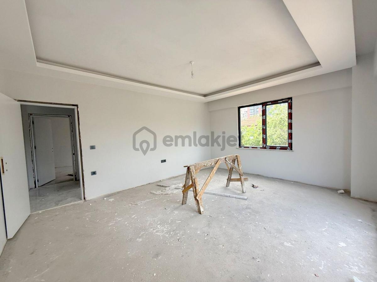 Mertcan'dan Yayalar Mah. İskanlı Açık Balkonlu 3+1 Daire - 3
