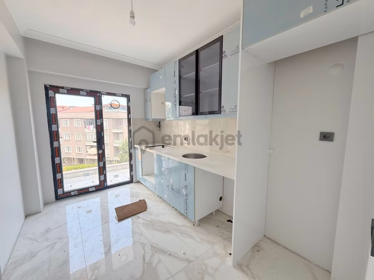 Mertcan'dan Yayalar Mah. İskanlı Açık Balkonlu 3+1 Daire - 4