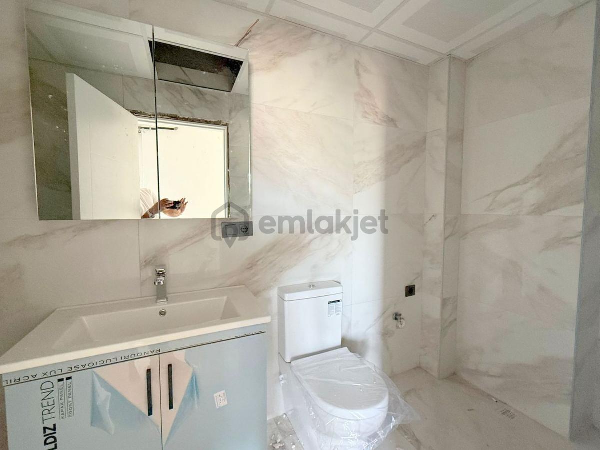 Mertcan'dan Yayalar Mah. İskanlı Açık Balkonlu 3+1 Daire - 14