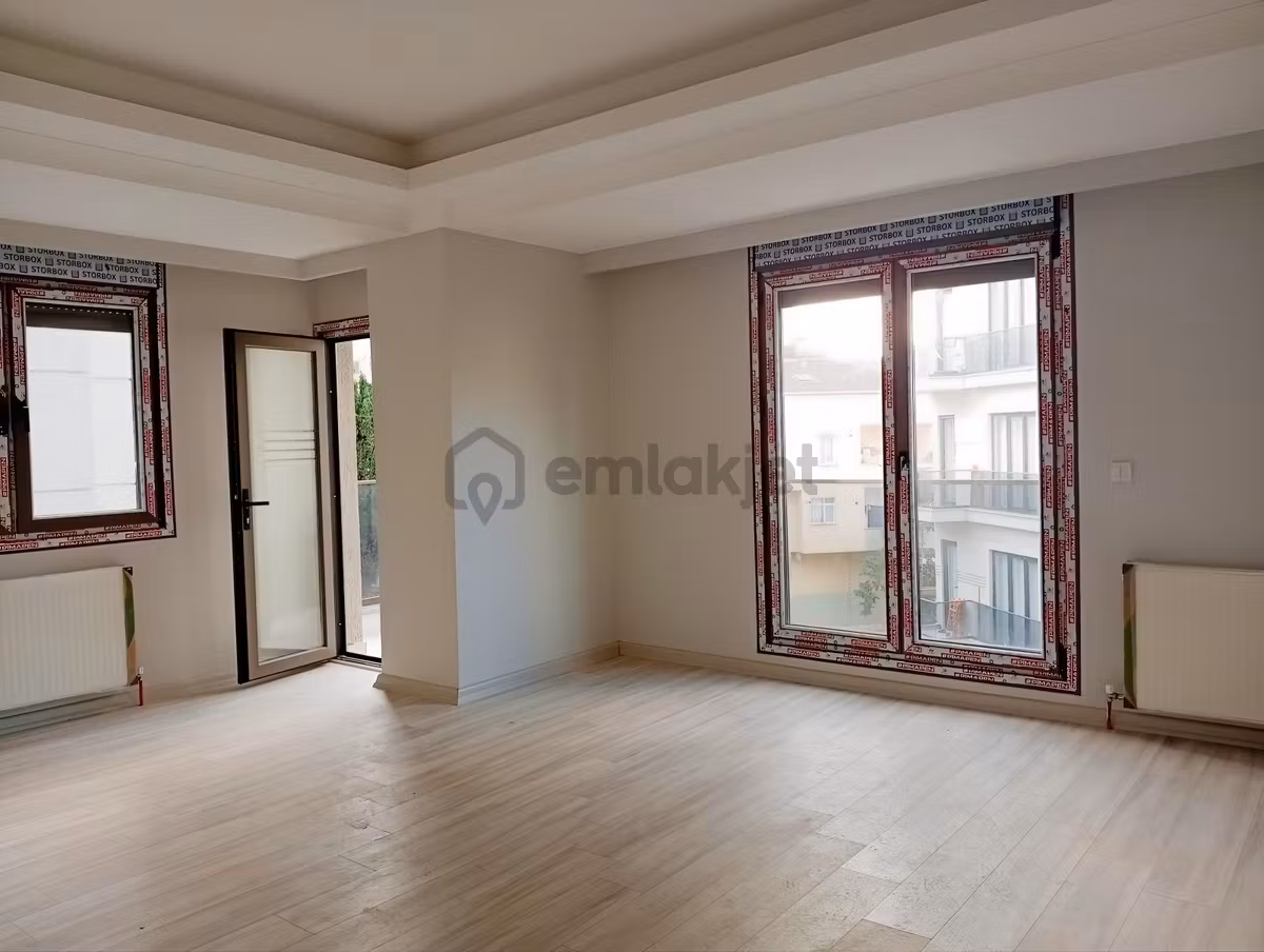 Karlıktepe'de Prestijli Binada Sıfır Geniş Kiralık 2+1 Daire - 4