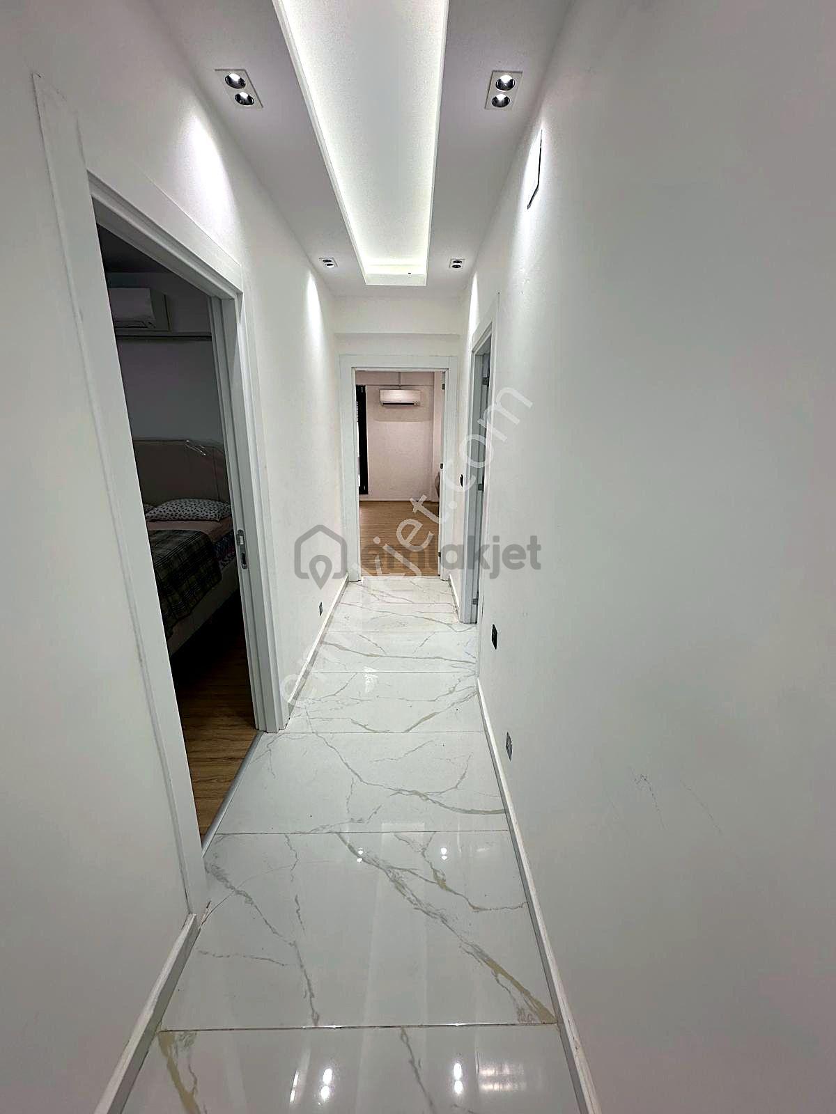 Oğuzeli Kurtuluş'ta 444 M² Arsa Üzerinde Sıfır 4 Katlı 3+1 Satılık Villa - 6